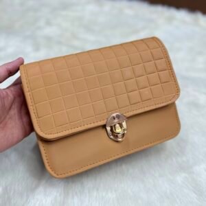 Elegant Quilted Chain-Lock Shoulder Bag