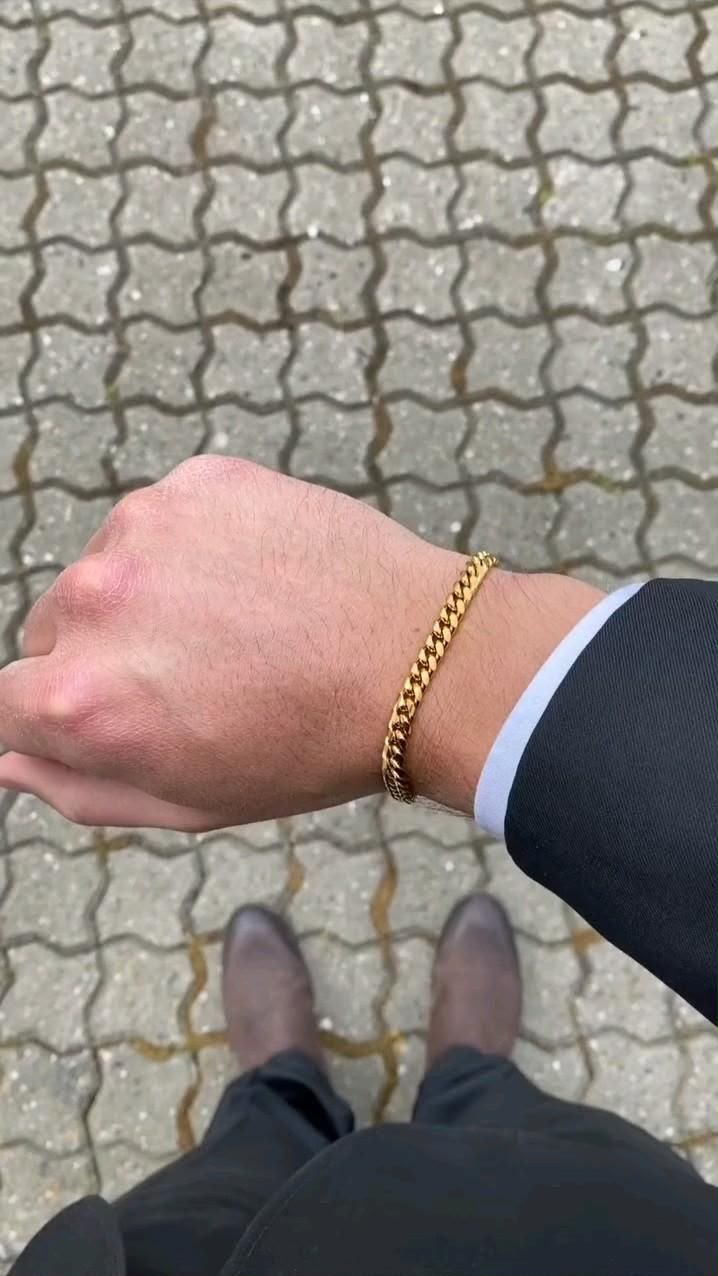 Golden Classic Chain Bracelet