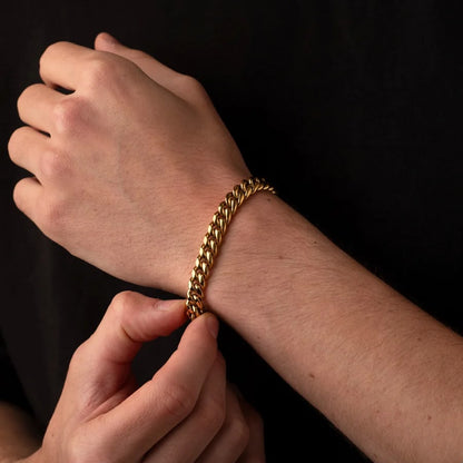 Golden Classic Chain Bracelet