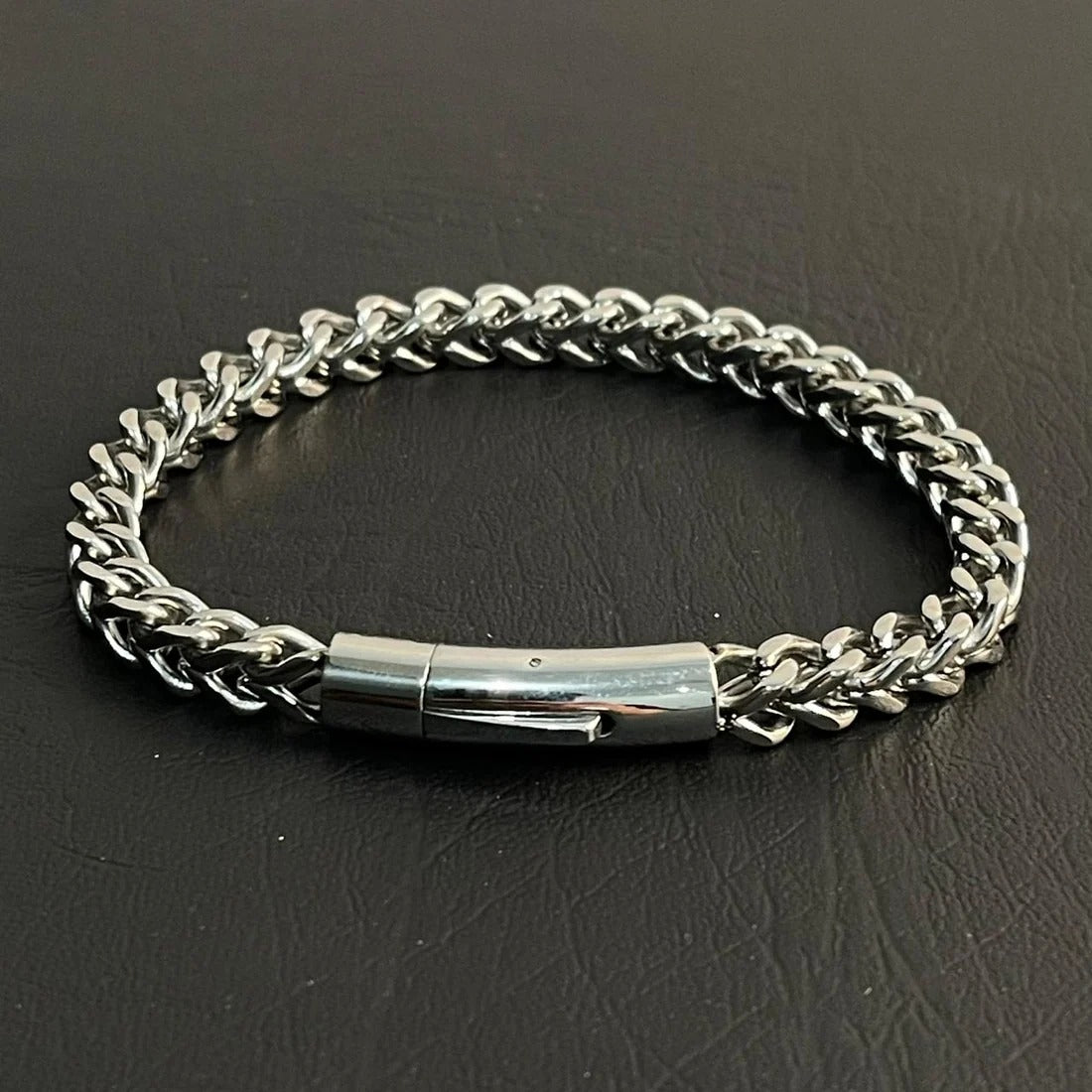 Silver Twist Bracelet